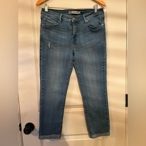 Levi’s Midrise Skinny Cuffed Ankle Jeans. Size 12